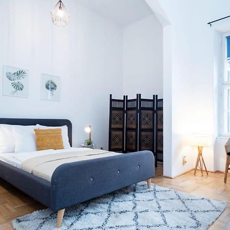 Lovely Downtown Apartment Close To The Basilica ブダペスト エクステリア 写真