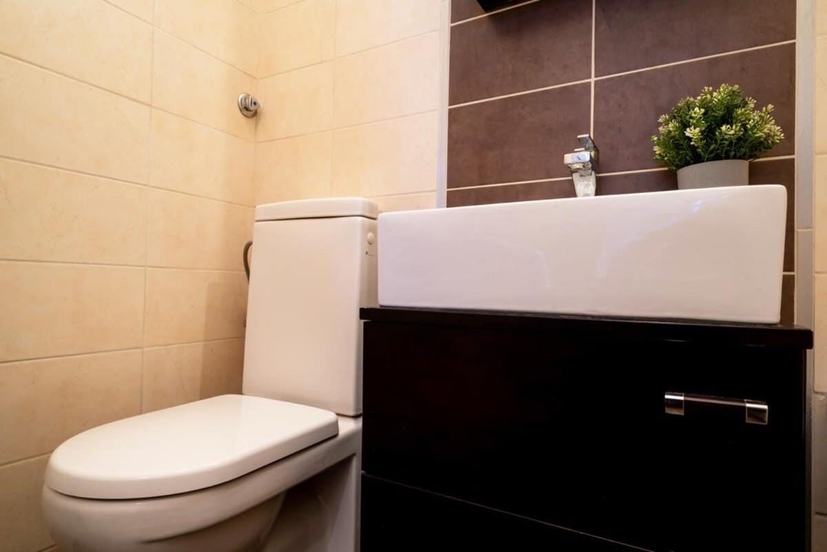 Lovely Downtown Apartment Close To The Basilica ブダペスト エクステリア 写真