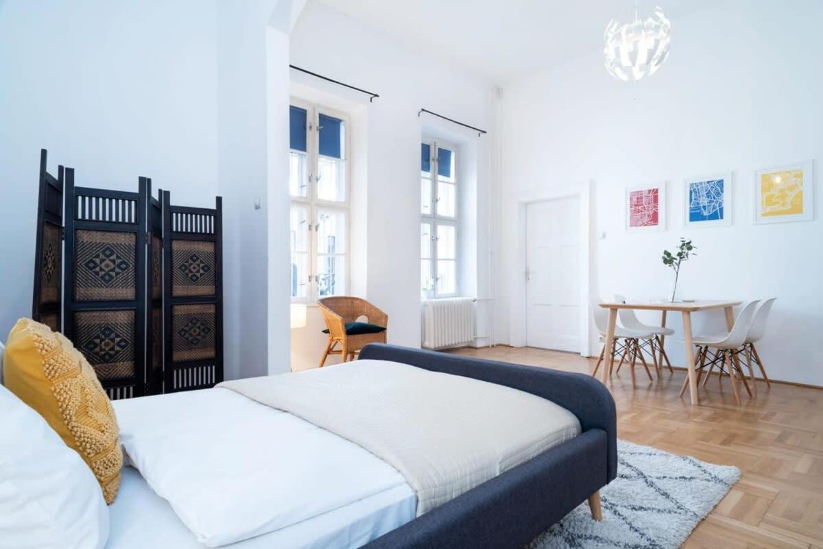 Lovely Downtown Apartment Close To The Basilica ブダペスト エクステリア 写真